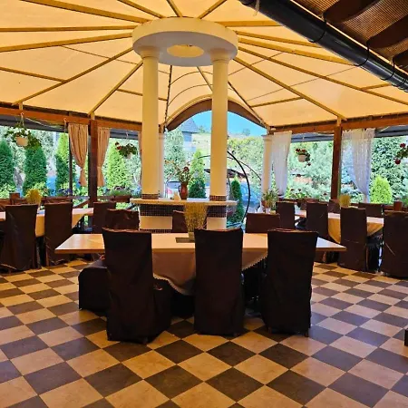 אורחן Minihotel Zolotoe Runo