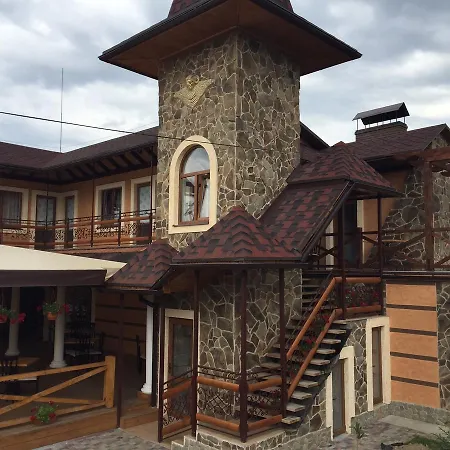 אורחן Minihotel Zolotoe Runo Ploskoye