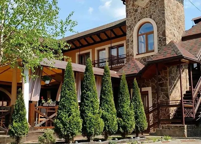Minihotel Zolotoe Runo Мини-отель