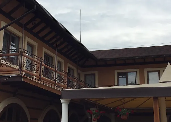 Minihotel Zolotoe Runo Мини-отель Ploskoye